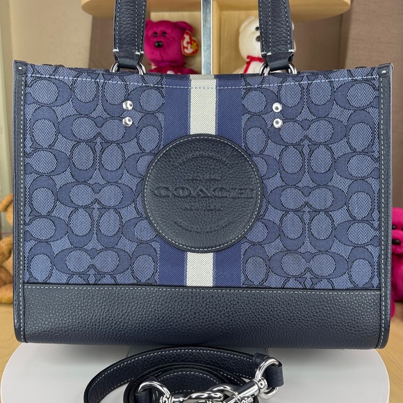 💥COACH - Dempsey Carryall In Signature Jacquard With Stripe And Patch - 45U520 - Picture 4 of 17